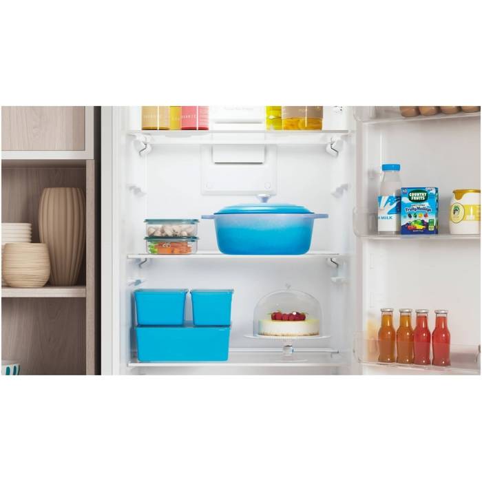 Холодильник Indesit ITR 4200 W
