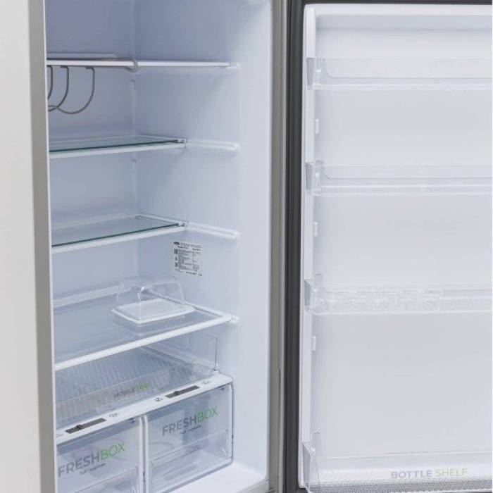 Бирюса M6132 — морозильная камера с 2 ящиками, ручное размораживание, минимальная температура −18 °C, мощность замораживания 5 кг/сутки, автономное сохранение холода до 12 ч.