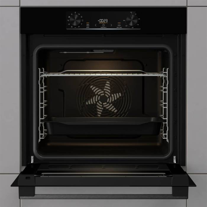 Духовка Gorenje BO6735E02BK — большая камера SuperSize и сводчатая конструкция HomeMade, купить для кухни в Кыргызстане