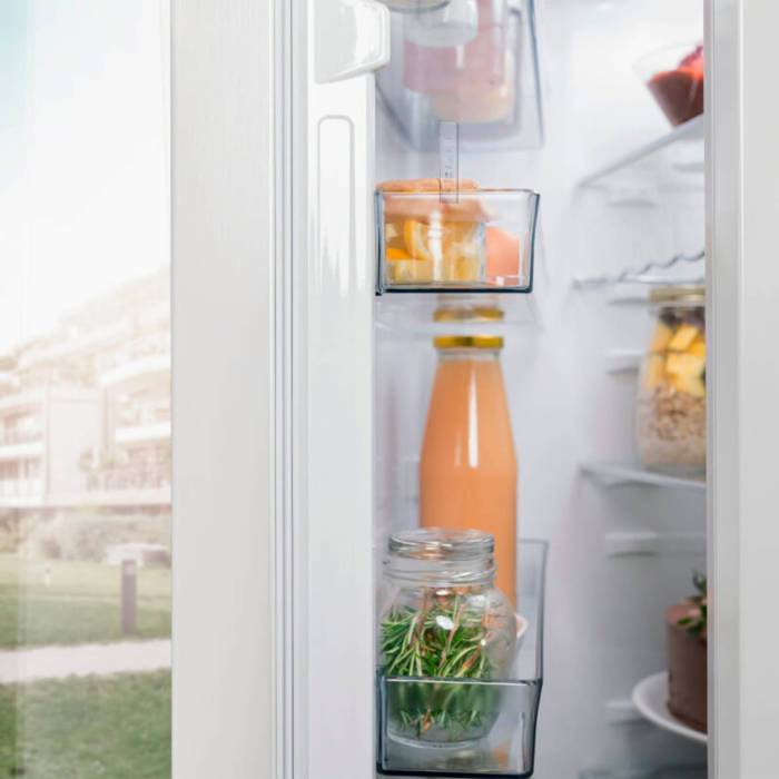 Hisense RB390N4BWE — циркуляция MultiFlow 360°, равномерный холод на всех полках без перепадов