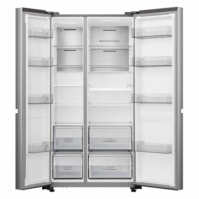 Hisense RS840N4AIF — большая холодильная камера на 417 л и морозильник на 220 л, удобно для хранения большого объема продуктов