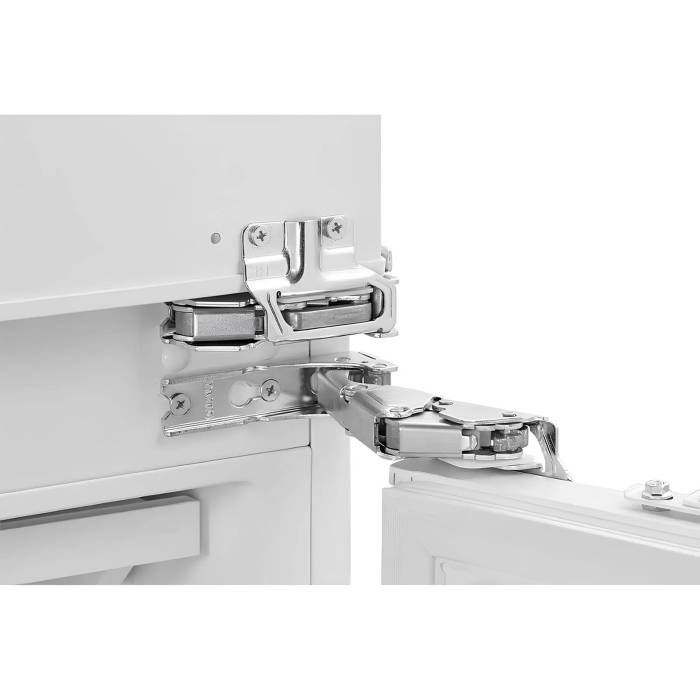 Midea MDRE354FGF01M — встраиваемый холодильник с дисплеем, суперзаморозкой и сухой зоной свежести, купить в Бишкеке с доставкой