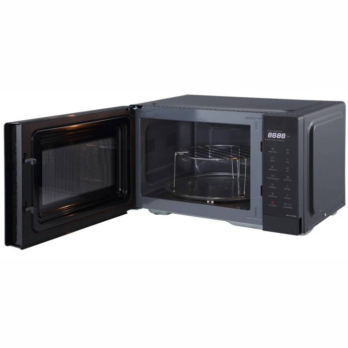 Печь Panasonic NN-GT34NBZPE — габариты 37,7×46,9×28 см, вес 13 кг. Компактная и функциональная модель для дома и офиса