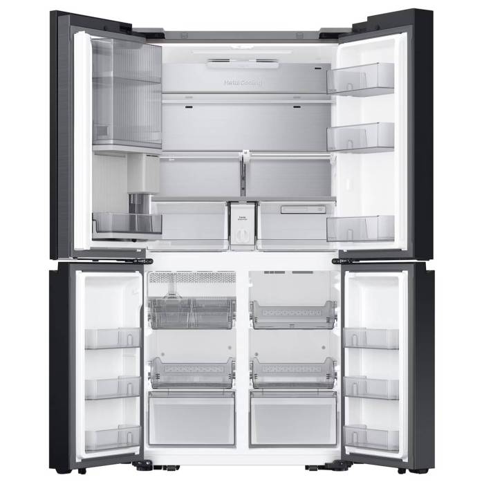 Samsung RF65DB970012WT — полезный объём 551 л: холодильная камера 362 л, морозильная 189 л и два нижних модуля с собственными дверцами