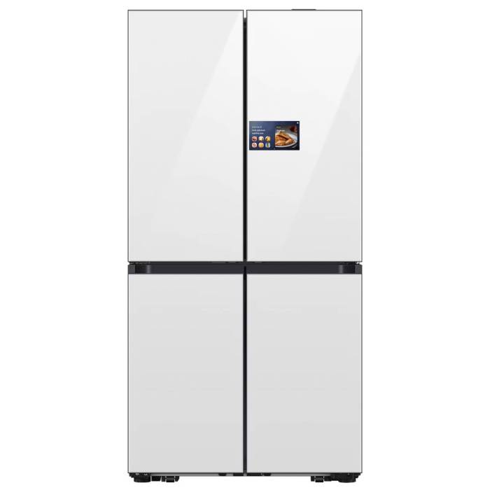 Samsung RM90F67C1WWT — передняя панель BESPOKE в цвете Clean White, автоматическое открывание дверей и 9" AI Home дисплей создают премиальный внешний вид