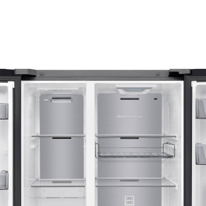 Samsung RS80F65M1WWT — технология Metal Cooling ускоряет восстановление холода после открытия дверей