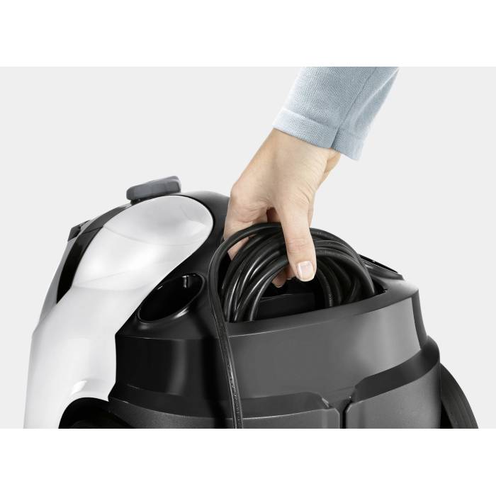SC 5 EasyFix IRON — универсальный комплект аксессуаров: ручная насадка, круглая щетка, салфетки и паровой утюг
