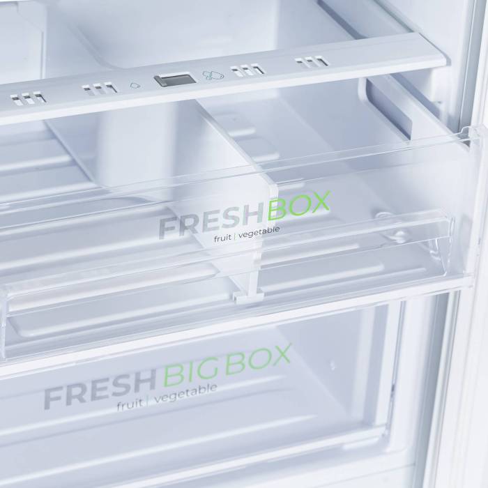 Бирюса 6139 — габариты: 180 × 60 × 62.5 см, вес 64 кг; в упаковке: 184 × 65 × 66.5 см, вес 66 кг, общий объем упаковки 0.8 м³; транспортировка вертикально.