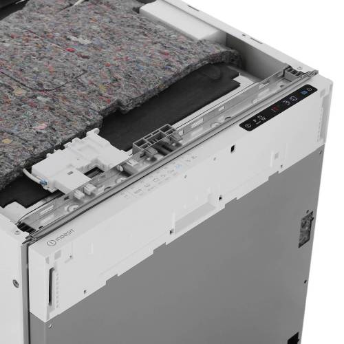 Indesit DI4C68 — кнопочное управление, дисплей, таймер отсрочки запуска до 24 часов — Onbir.kg