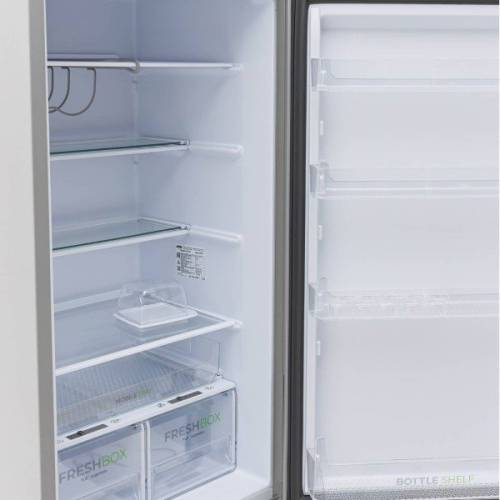 Бирюса M6132 — морозильная камера с 2 ящиками, ручное размораживание, минимальная температура −18 °C, мощность замораживания 5 кг/сутки, автономное сохранение холода до 12 ч.