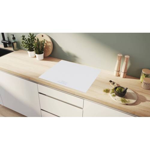 Bosch PUE612BB1E — точный индукционный нагрев и распознавание посуды, в Бишкеке с доставкой