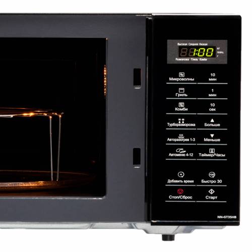 Микроволновка Panasonic NN-GT35HBZPE — сочетание технологий Turbo разморозки и авторазогрева