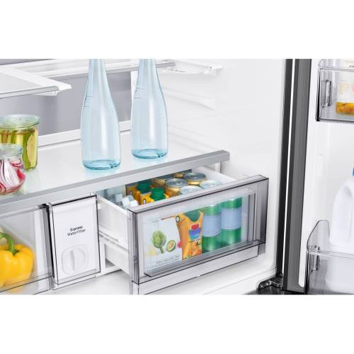 Samsung RM90F67C1WWT — многофункциональная зона Multi Pantry подходит для хранения деликатных продуктов