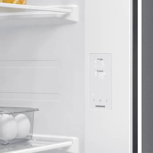 Samsung RS70F65Q1TWT — AI-инверторный компрессор работает тихо (38 дБА) и экономично, энергоэффективность класса A+