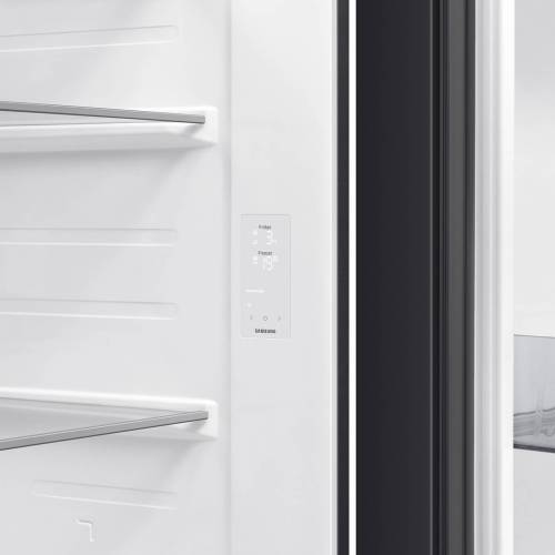 Samsung RS80F65M1BWT — автономное сохранение холода до 10 часов при отключении электроэнергии