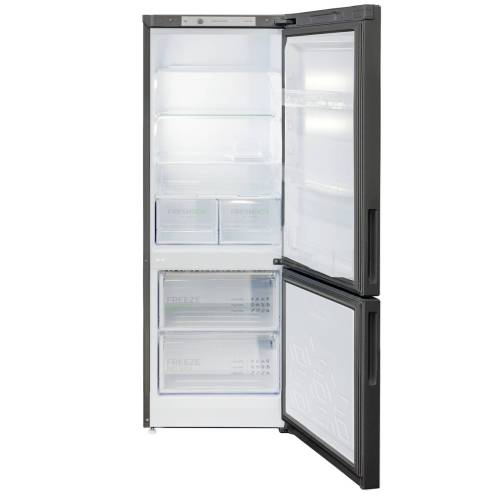 Бирюса W6134 — холодильная камера с 4 полками из стекла и пластика, 2 ящиками, автоматическое оттаивание, температура хранения 0–8 °C.