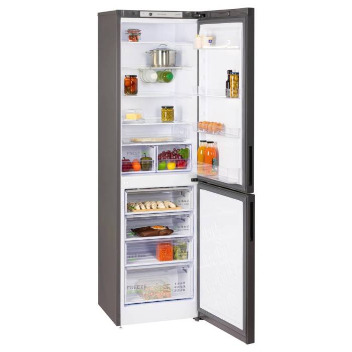 Бирюса W6149 — холодильная камера с 5 полками из стекла и пластика, 2 ящика, автоматическое оттаивание, температура хранения 0–8 °C.